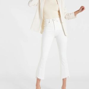 NWT EXPRESS Cropped Flare High Rise Jeans. Size 6